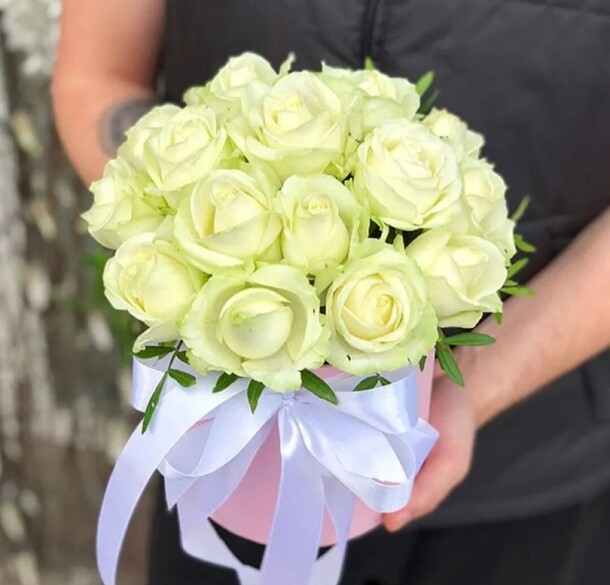 Love ❤️, артикул F1170535 - 22694 рублей, доставка по городу. Flawery - доставка цветов