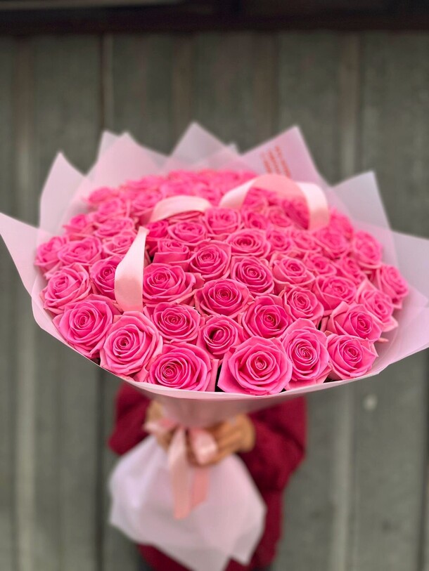 Аква роз 71шт, артикул F1207355 - 45651 рублей, доставка по городу. Flawery - доставка цветов