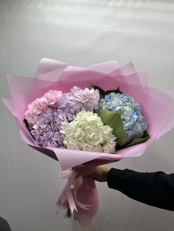 Нежный микс, артикул F1226390 - 16565 рублей, доставка по городу. Flawery - доставка цветов