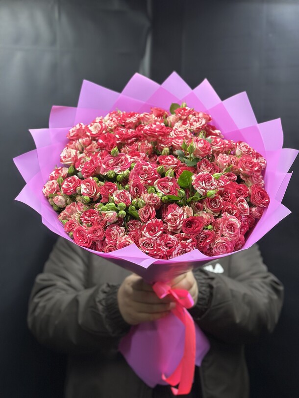 Роза кустовая 19шт, артикул F1388183 - 27086 рублей, доставка по городу. Flawery - доставка цветов