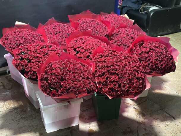 Вип из 1001 роз, артикул F1388200 - 189999 рублей, доставка по городу. Flawery - доставка цветов