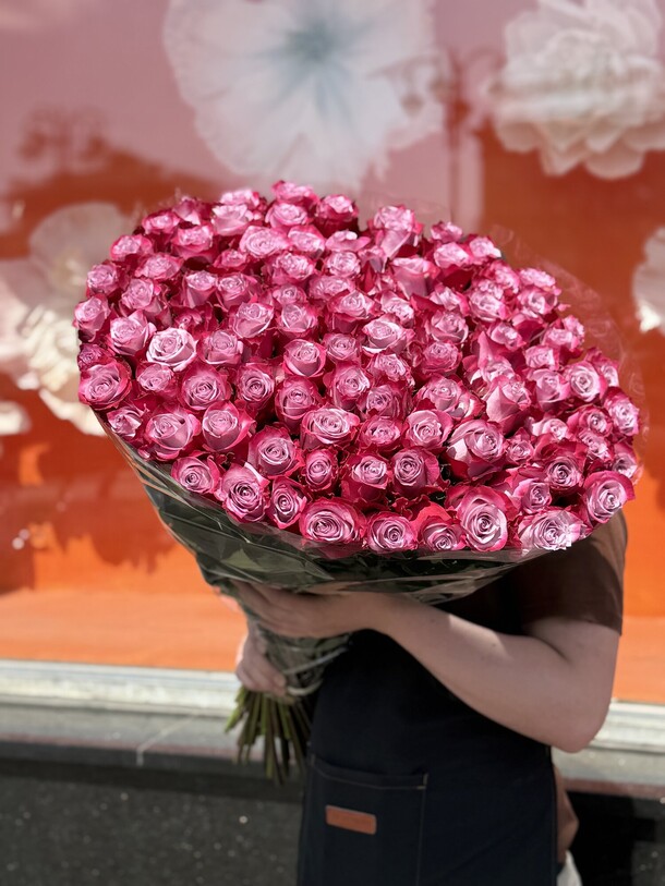 Эквадор 101 роз, артикул F1427522 - 45000 рублей, доставка по городу. Flawery - доставка цветов