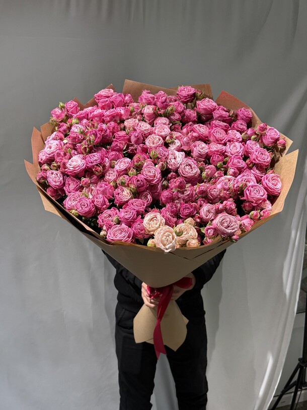 Леди бомбастик кустовые розы, артикул F1452375 - 39999 рублей, доставка по городу. Flawery - доставка цветов