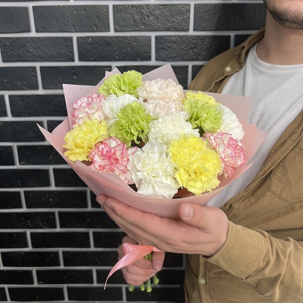 Букет из 15 диантусов микс, артикул F1232784 - 6900 рублей, доставка по городу. Flawery - доставка цветов