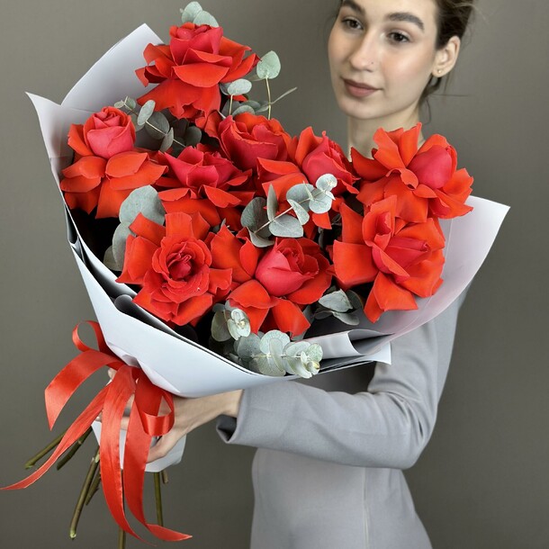 Букет французских роз, 9шт. (м012), артикул F1225245 - 6540 рублей, доставка по городу. Flawery - доставка цветов