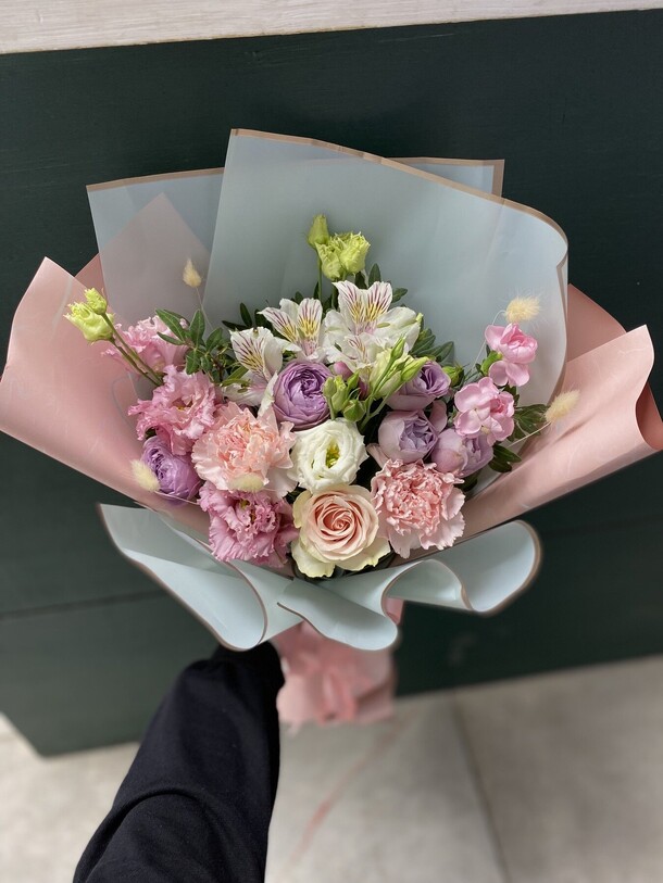 Для нее, артикул F1085120 - 6500 рублей, доставка по городу. Flawery - доставка цветов