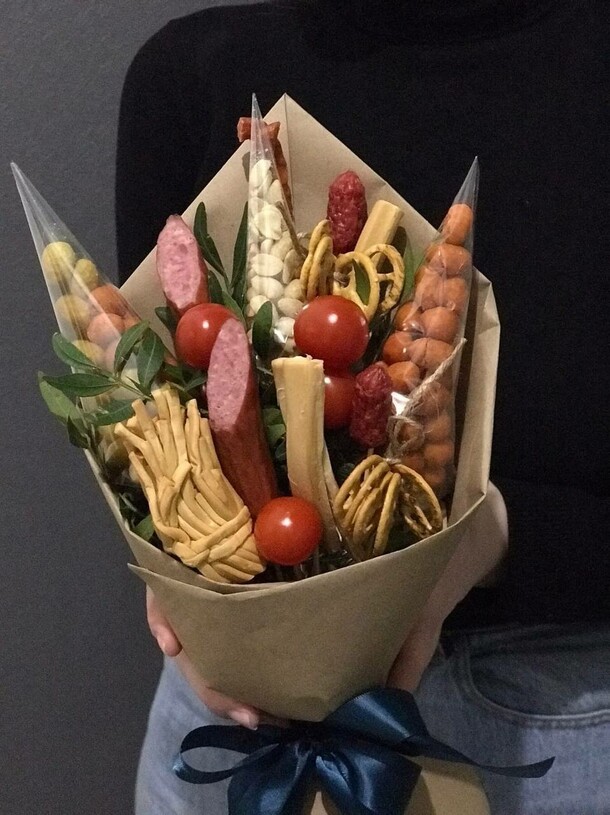 Мужской букет, артикул F1383356 - 3500 рублей, доставка по городу. Flawery - доставка цветов