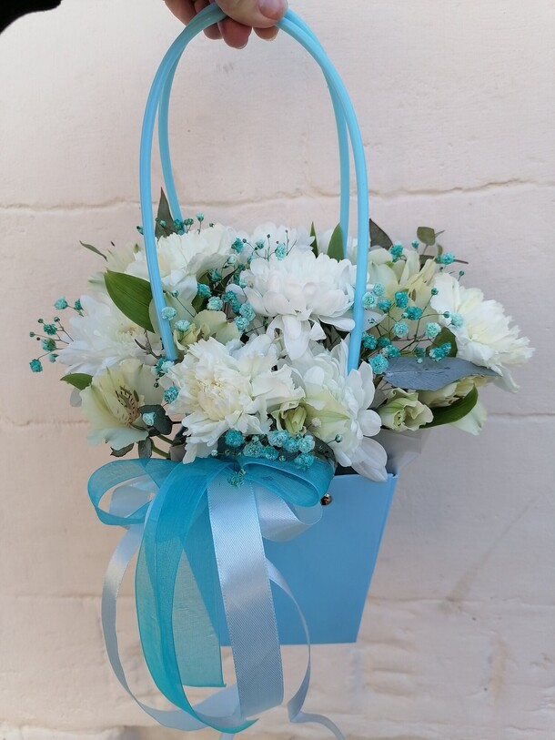 Композиция "жемчужина", артикул F1166764 - 2400 рублей, доставка по городу. Flawery - доставка цветов