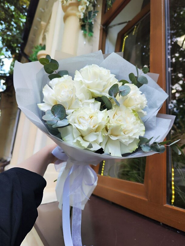 Букет французских роз, артикул F1292917 - 2890 рублей, доставка по городу. Flawery - доставка цветов