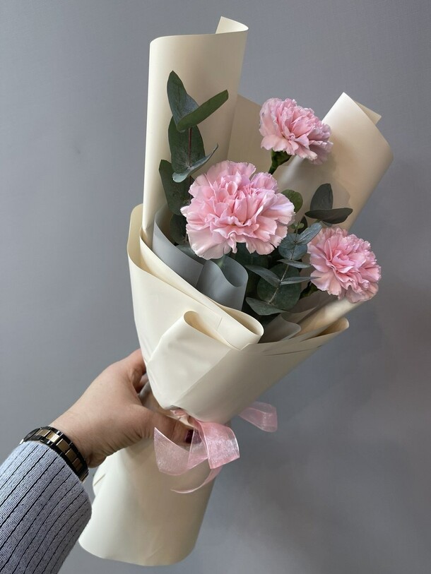 Букет из диантусов, артикул F1355032 - 1450 рублей, доставка по городу. Flawery - доставка цветов