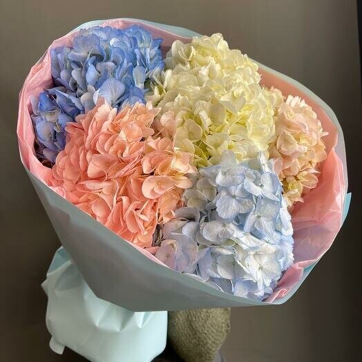 Гортензии 5 штук, артикул F1449022 - 5250 рублей, доставка по городу. Flawery - доставка цветов