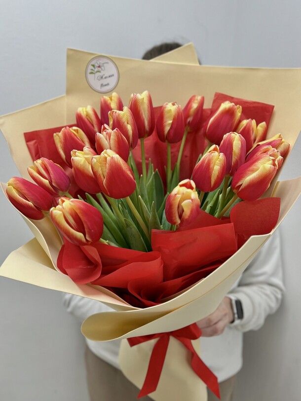 Яркая весна, артикул F1253289 - 5850 рублей, доставка по городу. Flawery - доставка цветов