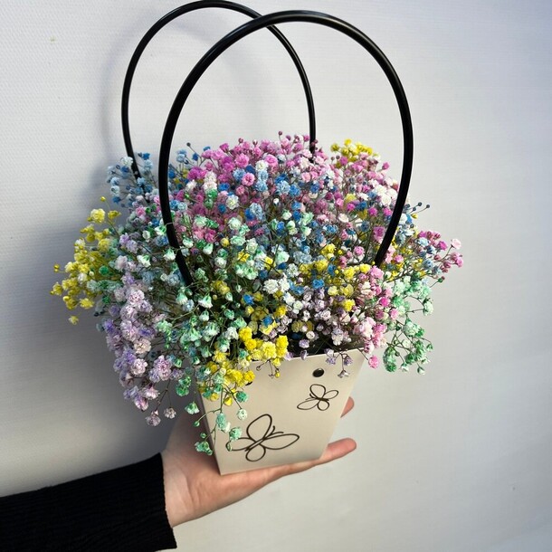 Авторский букет 66 - радужная гипсофила, артикул F1334271 - 3905 рублей, доставка по городу. Flawery - доставка цветов