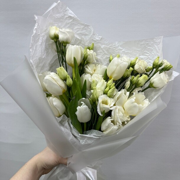 Авторский букет 87 - для нее, артикул F1368352 - 9262 рублей, доставка по городу. Flawery - доставка цветов