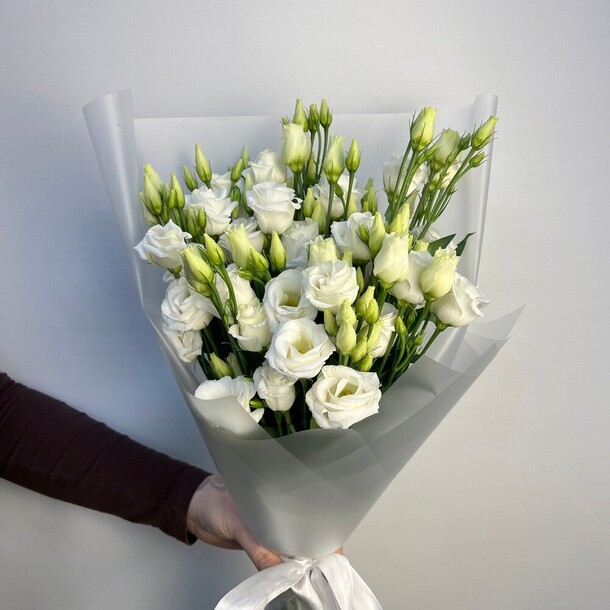 Авторский букет 98 - с эустомой, артикул F1369891 - 4070 рублей, доставка по городу. Flawery - доставка цветов