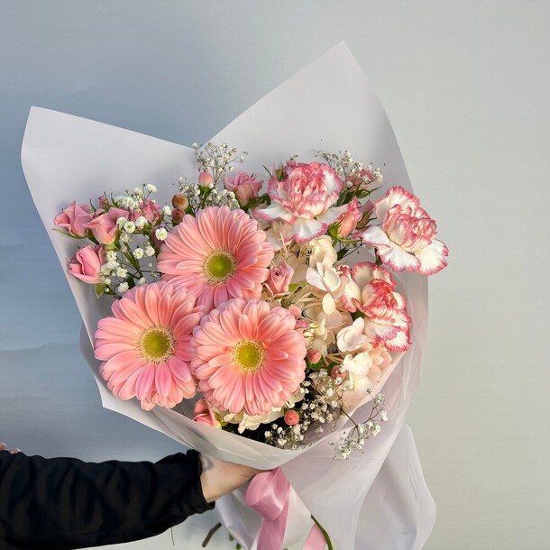 Авторский букет 121 - розовое настроение, артикул F1378788 - 7744 рублей, доставка по городу. Flawery - доставка цветов