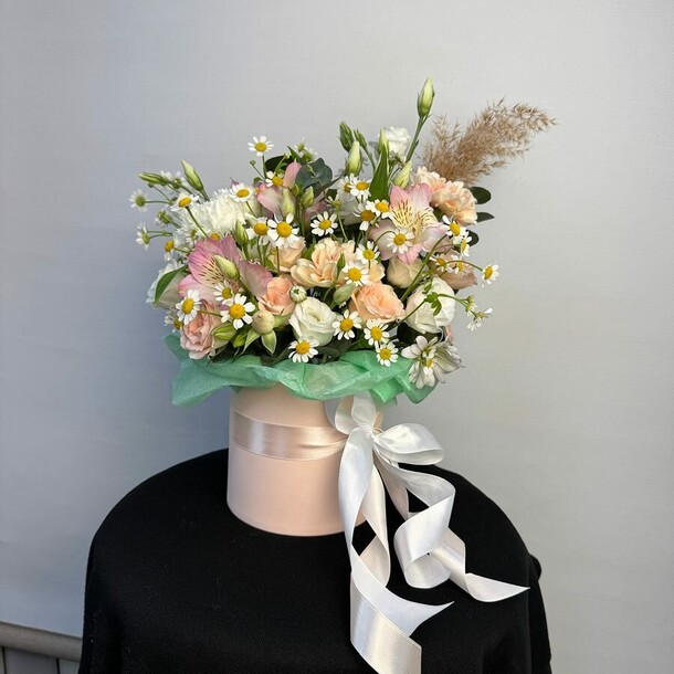 Авторский букет 184 - нежность, артикул F1418948 - 5852 рублей, доставка по городу. Flawery - доставка цветов