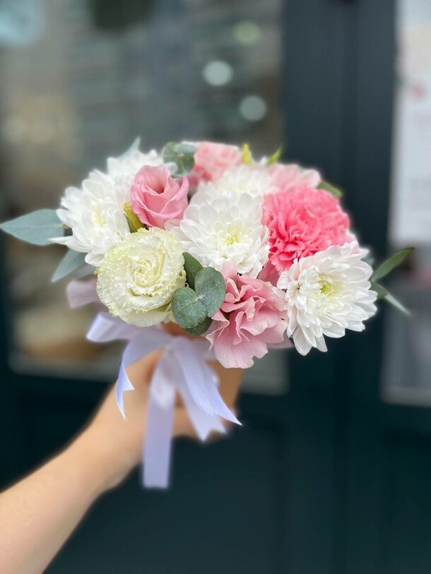 Композиция в стаканчике, артикул F1335342 - 3410 рублей, доставка по городу. Flawery - доставка цветов