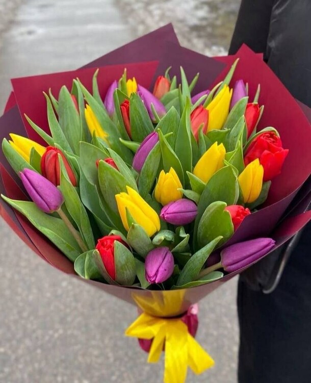 Микс тюльпанов, артикул F1174729 - 11303 рублей, доставка по городу. Flawery - доставка цветов
