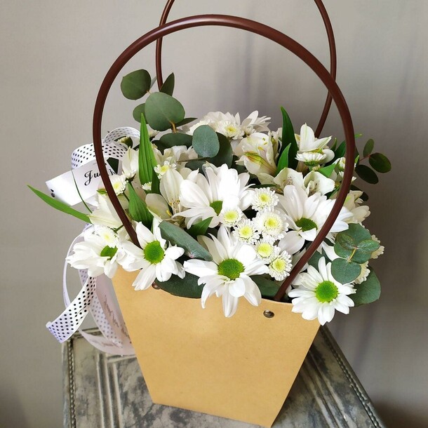 Ромашки, артикул F1185134 - 3860 рублей, доставка по городу. Flawery - доставка цветов