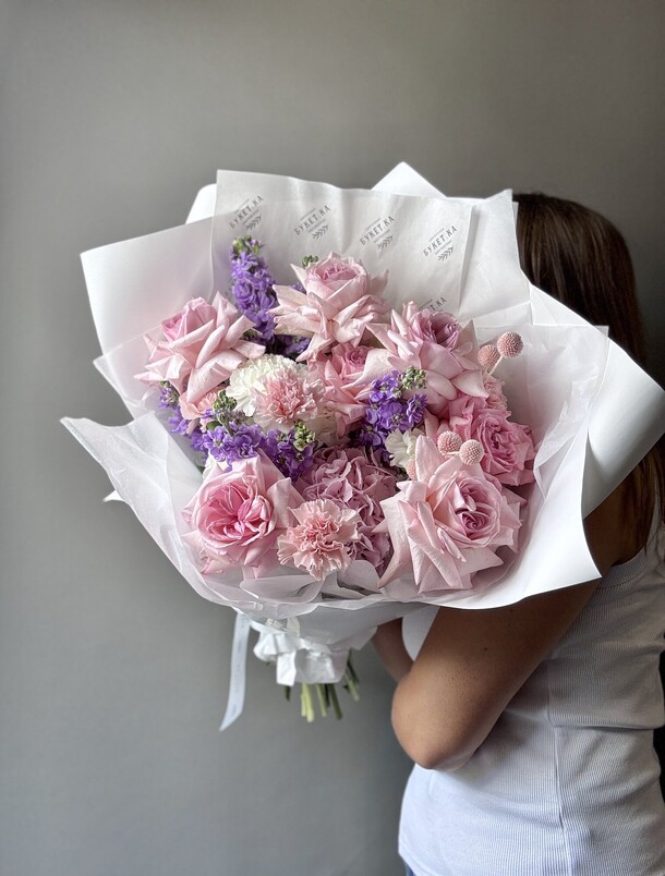 Букет с гортензиями, пионовидными розами и маттиолой #066, артикул F1451550 - 13800 рублей, доставка по городу. Flawery - доставка цветов