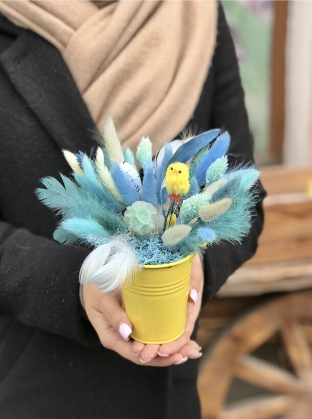 Букет «кашпо с цыплёнком», артикул F1179673 - 4000 рублей, доставка по городу. Flawery - доставка цветов