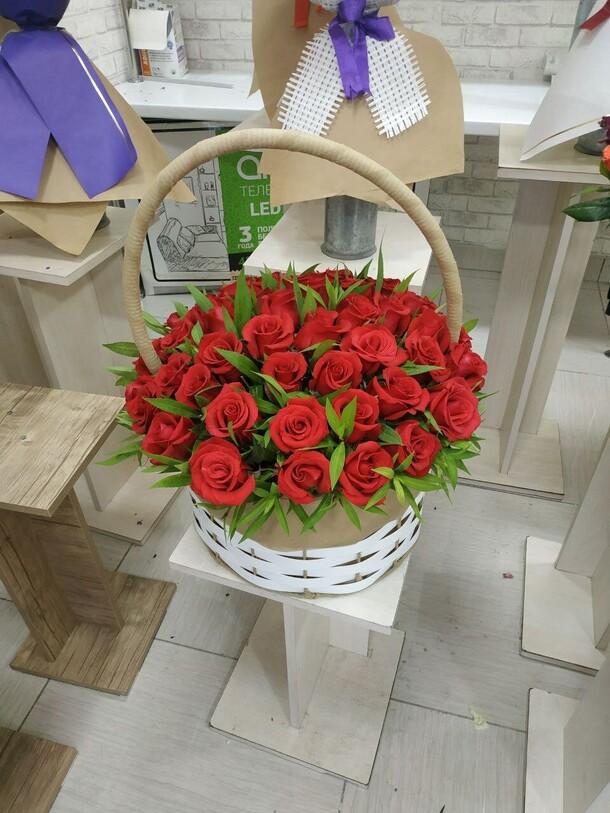 Ред бул, артикул F1065315 - 10688 рублей, доставка по городу. Flawery - доставка цветов