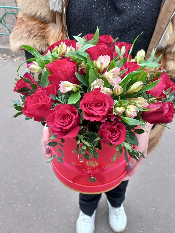 Малика, артикул F1065384 - 8931 рублей, доставка по городу. Flawery - доставка цветов