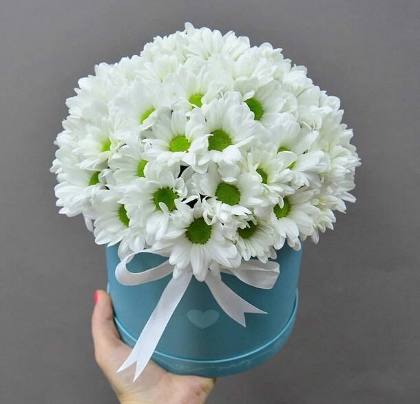 Пурпур, артикул F1069037 - 4246 рублей, доставка по городу. Flawery - доставка цветов