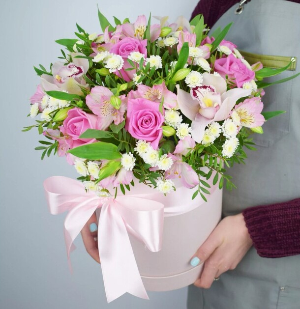 Муза, артикул F1072445 - 9502 рублей, доставка по городу. Flawery - доставка цветов