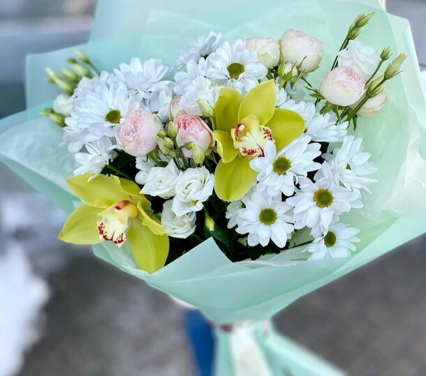 Дыхание, артикул F1074755 - 5798 рублей, доставка по городу. Flawery - доставка цветов