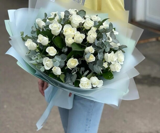 Белоснежка, артикул F1075031 - 13470 рублей, доставка по городу. Flawery - доставка цветов