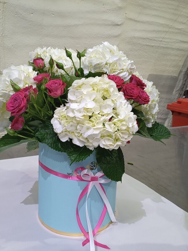 Фиеста, артикул F1081742 - 11420 рублей, доставка по городу. Flawery - доставка цветов