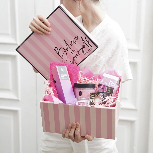 Большой подарочный набор «релакс», артикул F1308169 - 3600 рублей, доставка по городу. Flawery - доставка цветов