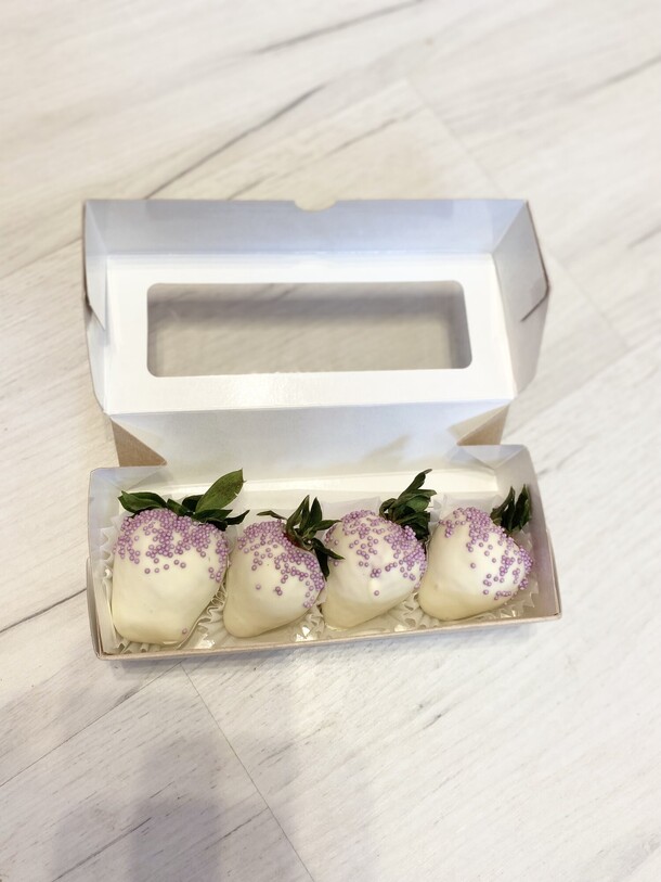 Клубника в белом шоколаде, артикул F1412026 - 1260 рублей, доставка по городу. Flawery - доставка цветов