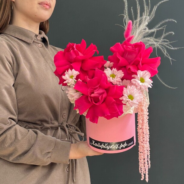 Композиция в коробке "шепот сердец", артикул F1457021 - 6750 рублей, доставка по городу. Flawery - доставка цветов