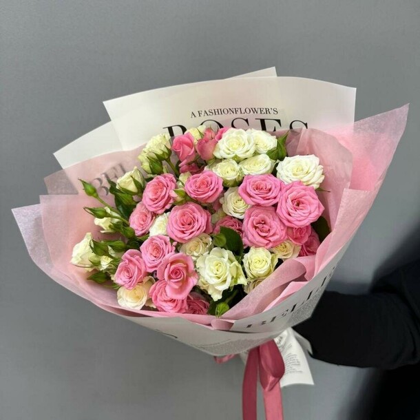 Роза кустовая микс 9шт, артикул F1323877 - 3950 рублей, доставка по городу. Flawery - доставка цветов