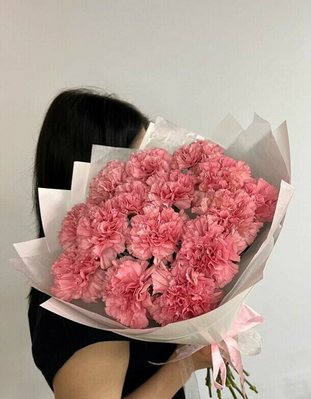 15 розовых диантусов, артикул F1293911 - 2999 рублей, доставка по городу. Flawery - доставка цветов