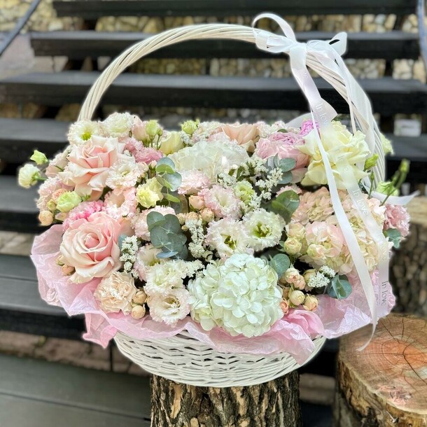 Огромная корзина, артикул F1344172 - 23500 рублей, доставка по городу. Flawery - доставка цветов