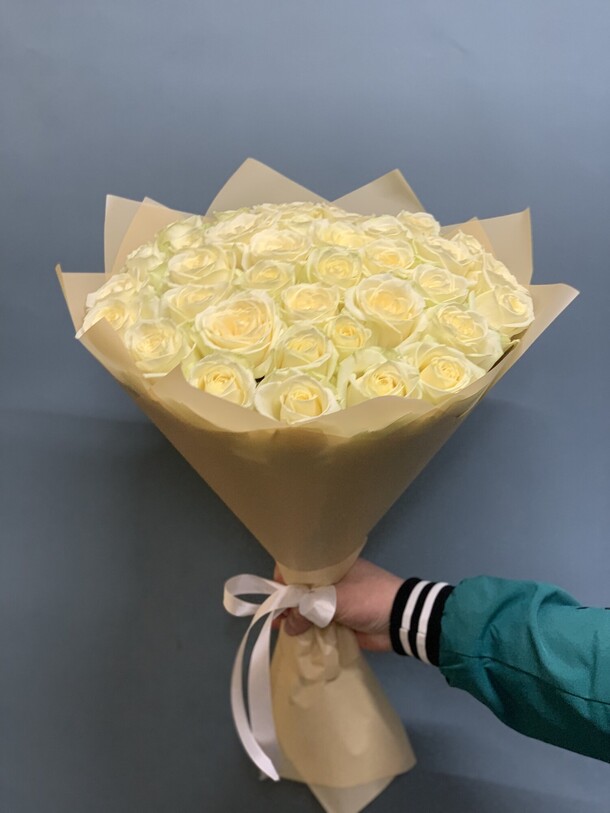 Букет wait роза, артикул F1205880 - 14640 рублей, доставка по городу. Flawery - доставка цветов