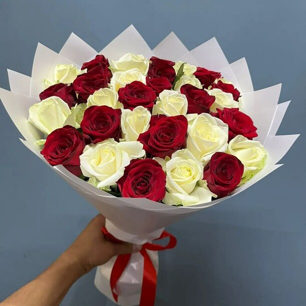 Букет космос 🪐, артикул F1211833 - 11712 рублей, доставка по городу. Flawery - доставка цветов