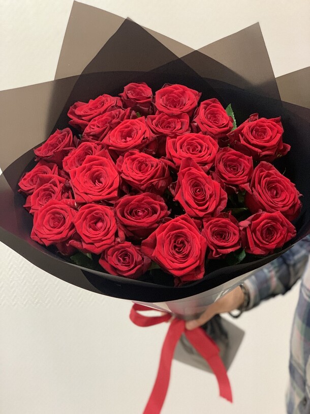 Букет red, артикул F1211836 - 11712 рублей, доставка по городу. Flawery - доставка цветов