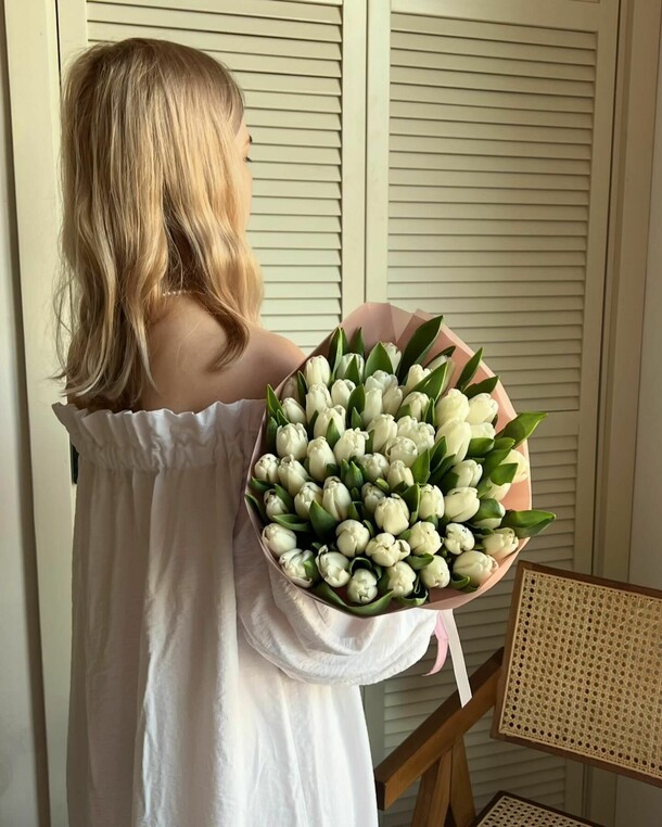 Тюльпаны, артикул F1250563 - 21780 рублей, доставка по городу. Flawery - доставка цветов