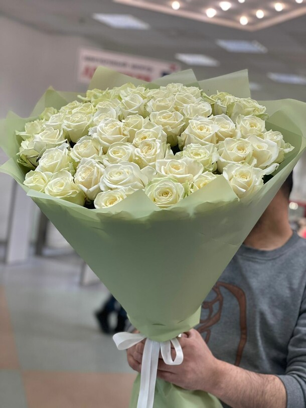 Букет из роз, артикул F1257494 - 32210 рублей, доставка по городу. Flawery - доставка цветов