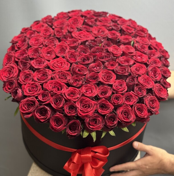101 роза в коробке 😍😍, артикул F1308348 - 42459 рублей, доставка по городу. Flawery - доставка цветов