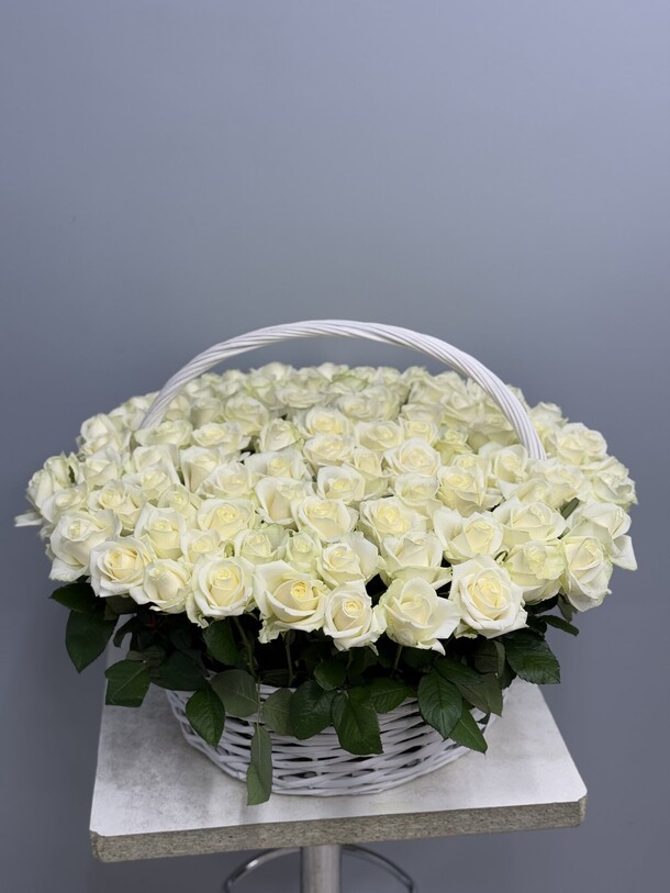 Корзина с цветами, артикул F1405562 - 73206 рублей, доставка по городу. Flawery - доставка цветов