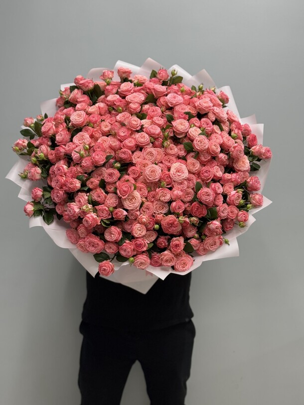 101 кустовая роза, артикул F1405563 - 115664 рублей, доставка по городу. Flawery - доставка цветов