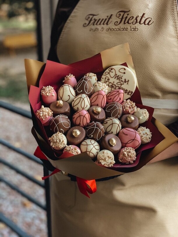 Фрукты в шоколаде, артикул F1178695 - 5000 рублей, доставка по городу. Flawery - доставка цветов