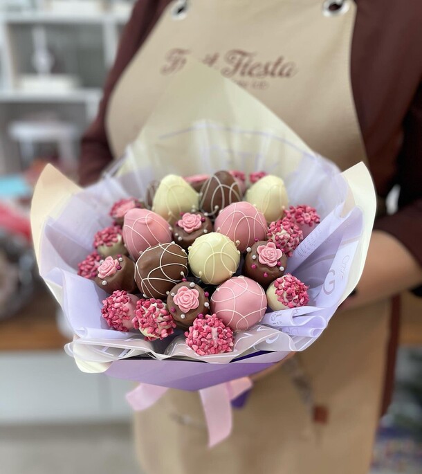 Фрукты в шоколаде, артикул F1178745 - 5000 рублей, доставка по городу. Flawery - доставка цветов