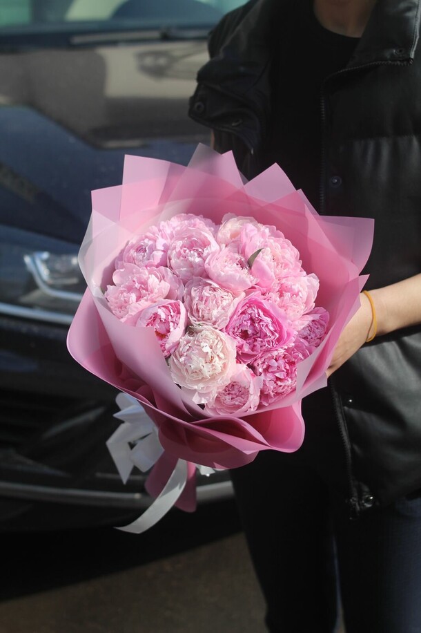 11 розовых красавчиков, артикул F1192059 - 12900 рублей, доставка по городу. Flawery - доставка цветов